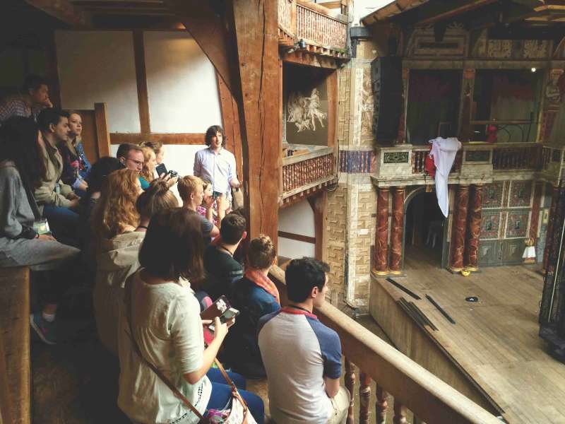 AIFS Abroad students studying theater abroad at Shakespeare's Globe Theatre in London, England