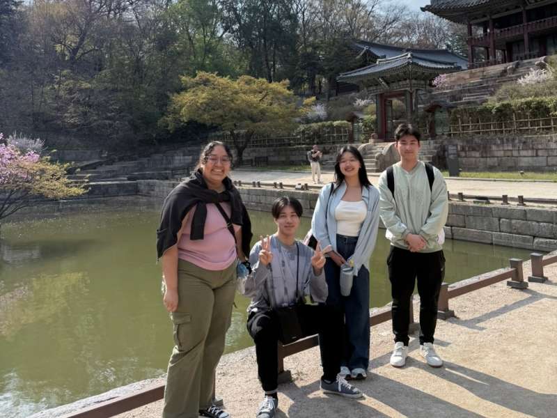 AIFS Abroad study abroad students in Seoul, South Korea