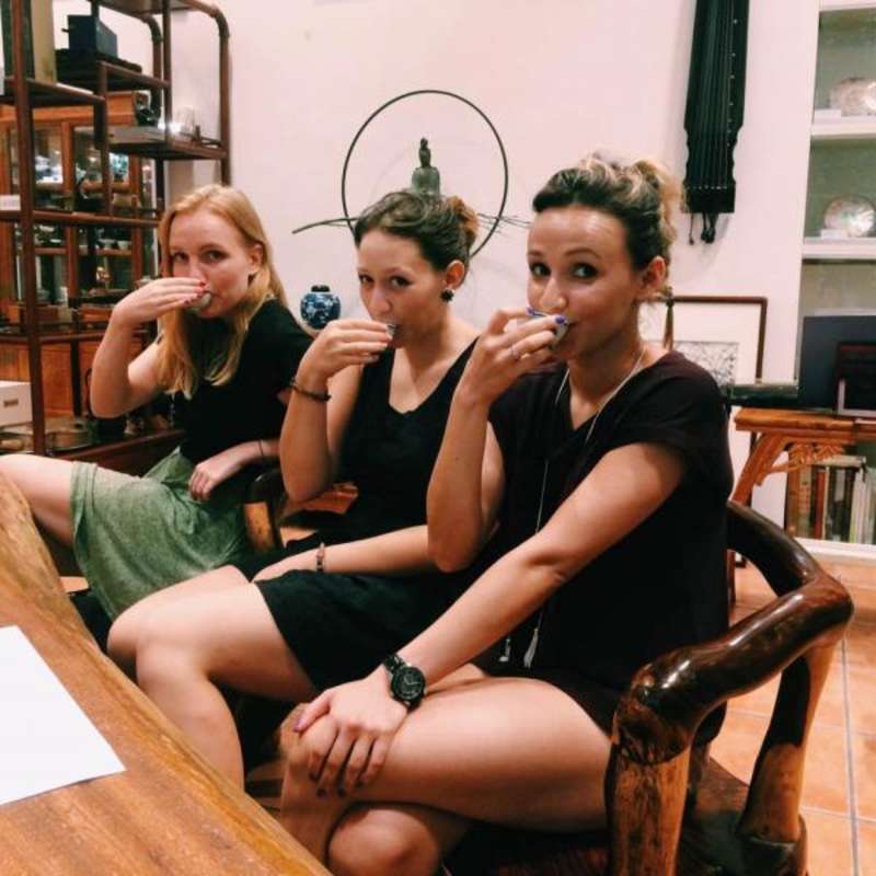 Au pairs are together ,having fun