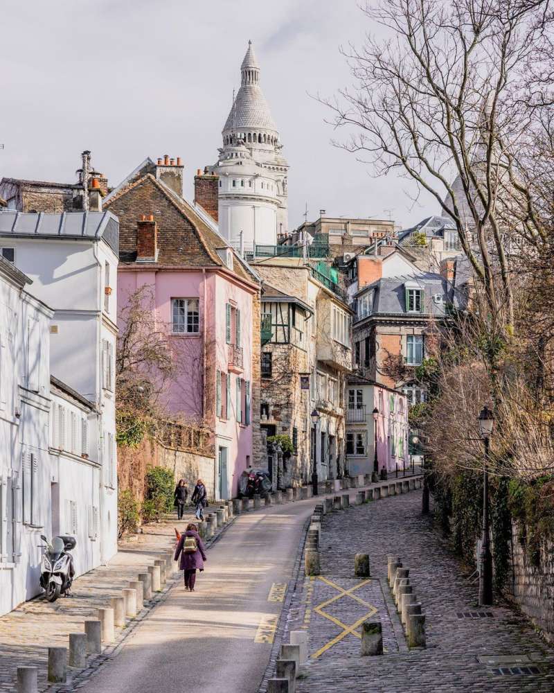 Beyond Paris street tour
