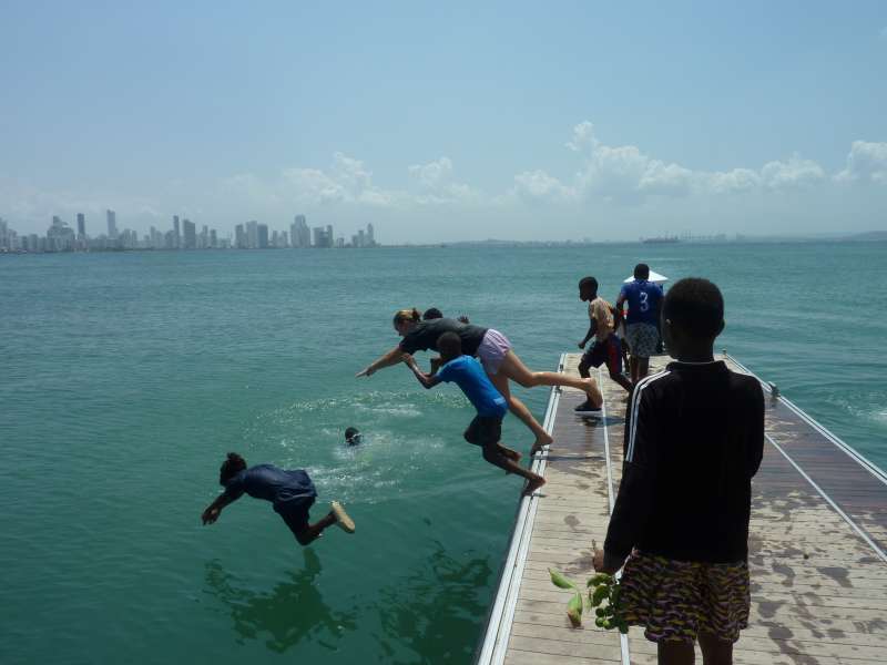 Cartagena + Bucaramanga Children and Community Volunteering