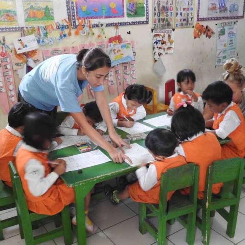Childcare Volunteers in Bali