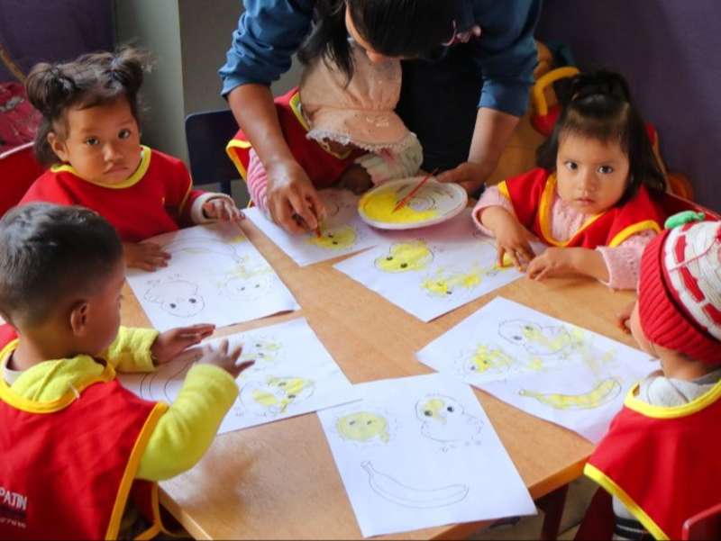 children-art-activity-classroom-ecuador