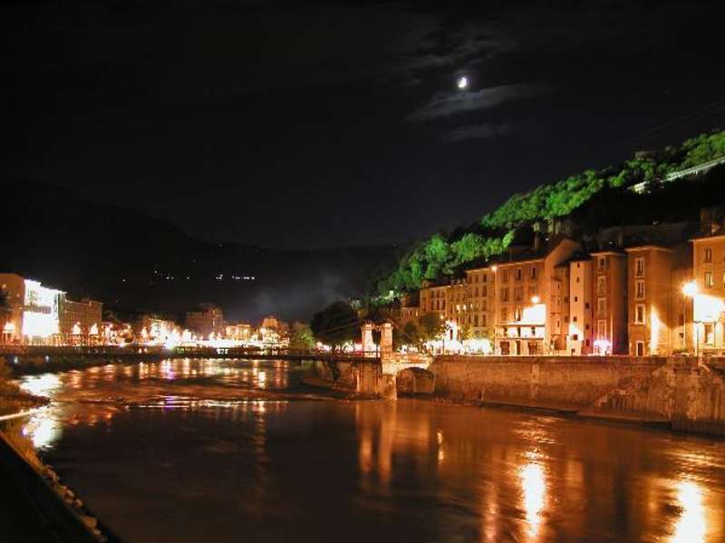 City Lights Study Abroad in Grenoble France with CEA Study Abroad