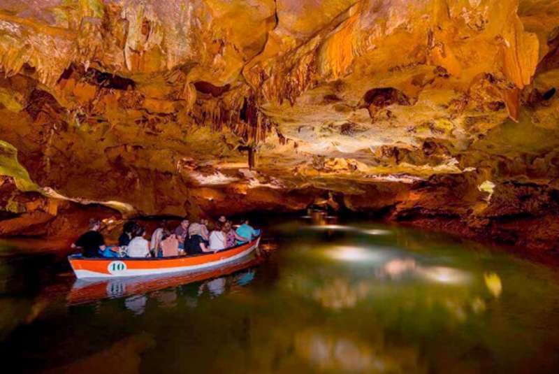 Coves Sant Josep Excursion