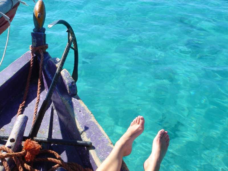 Dangling feet