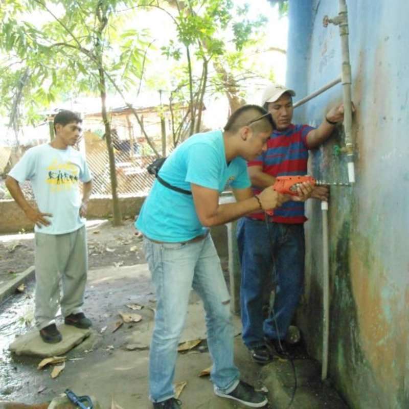 Volunteer in El Salvador