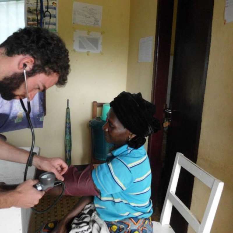 Volunteer doctor and patient