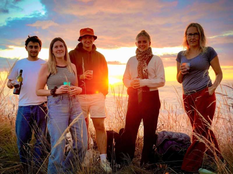 el-terreno-team-sunset-highland-grass