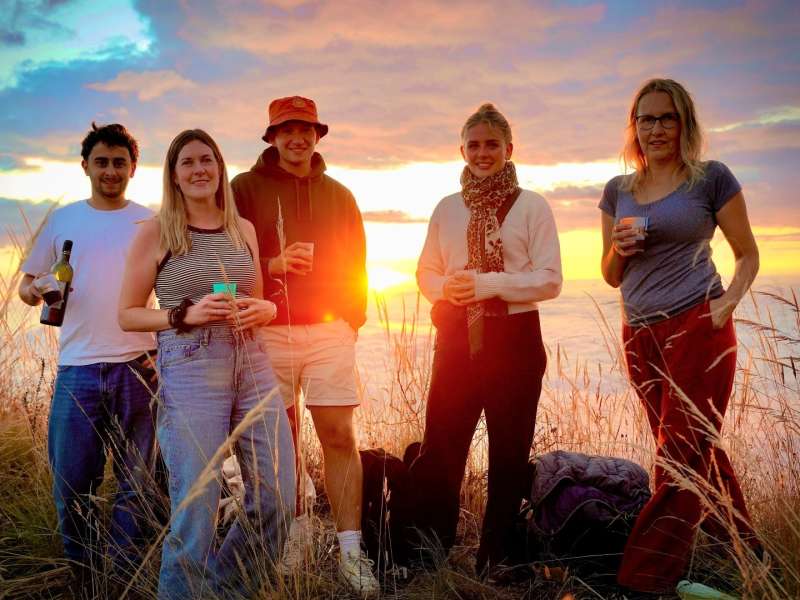 el-terreno-team-sunset-highland-grass
