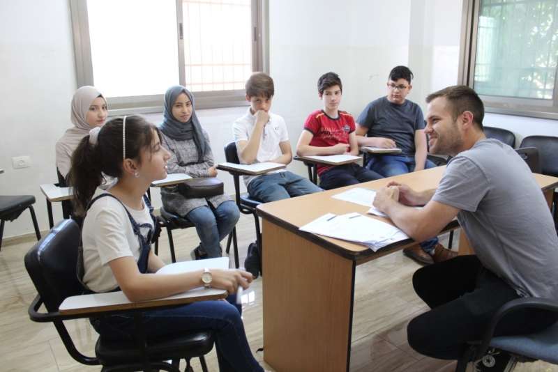 English for Palestinian children 
