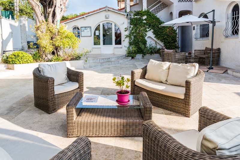 Antibes - Exterior 1