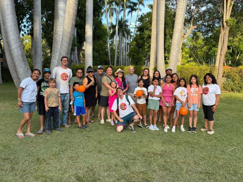 Family groups at Las Estacas