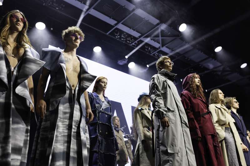 fashion show during the study, ph: Ania Siembab