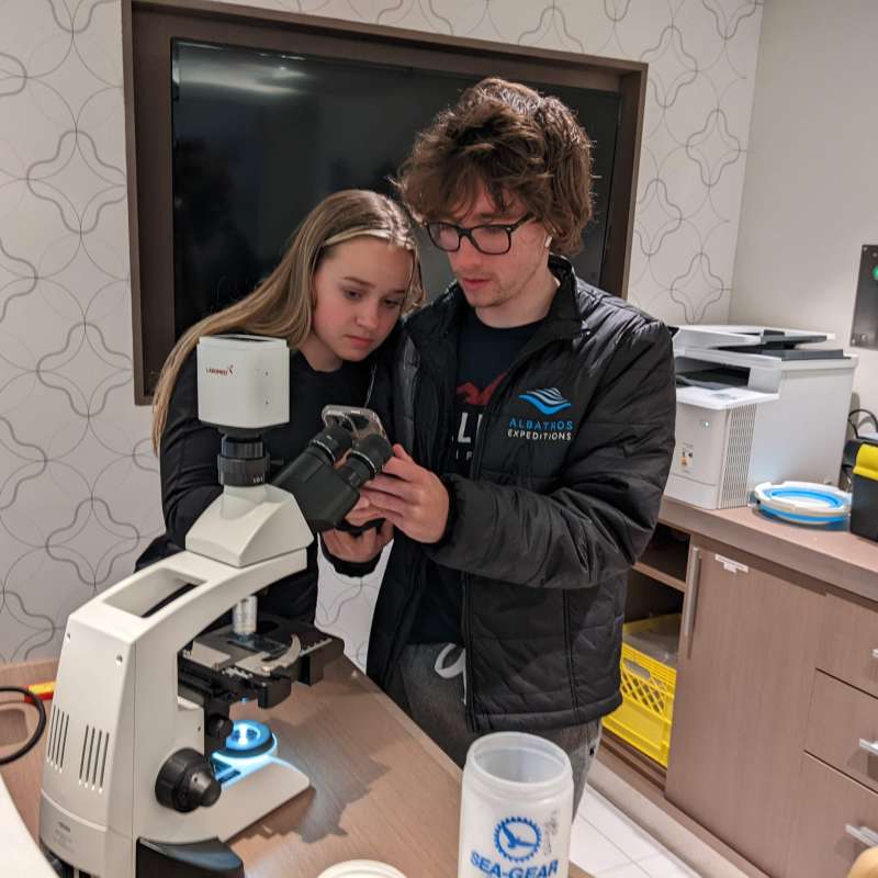 Field project microscope voyage