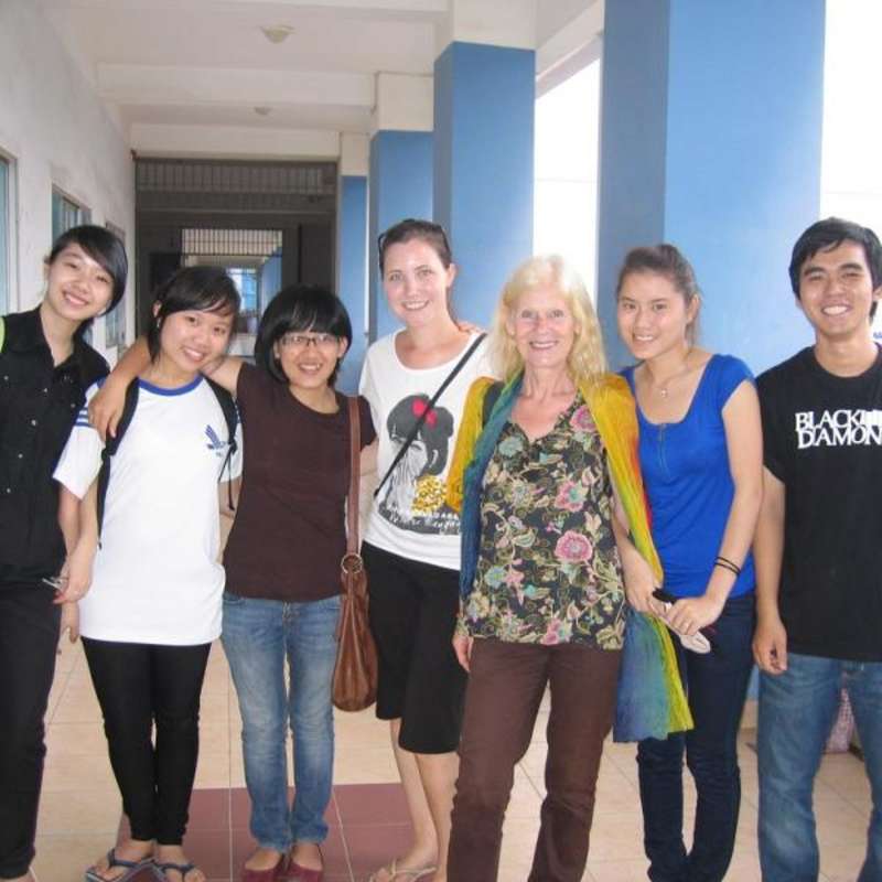 Teaching and Assisting in Schools in Vietnam with Love Volunteers!