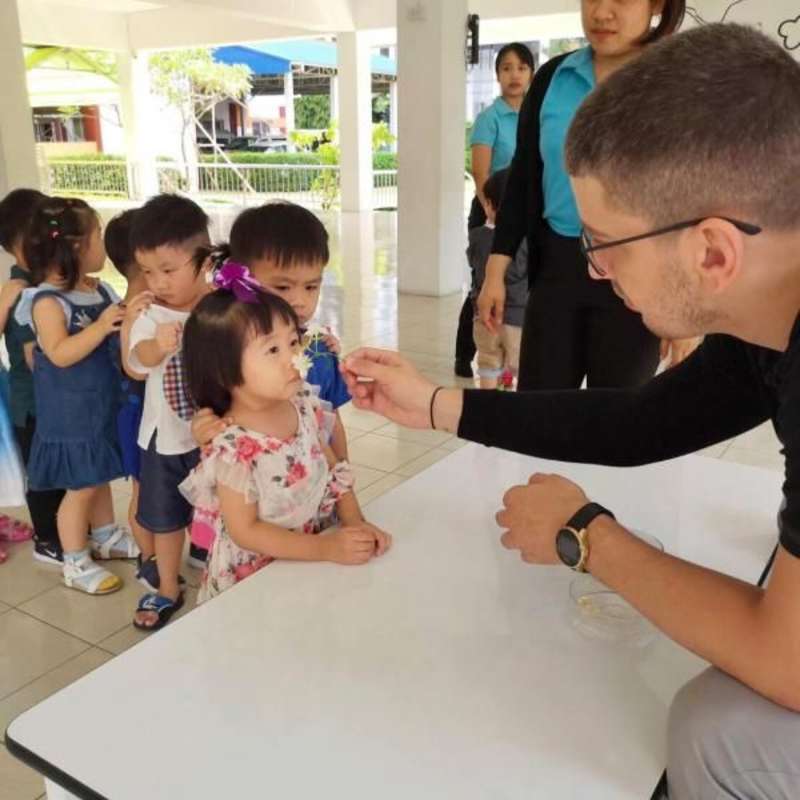 Get TEFL Certified & Teach English Abroad in Thailand