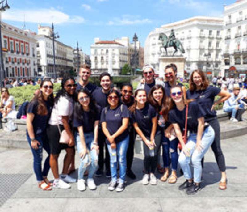 Make friends from different cultures - Absolute Internship Madrid Program