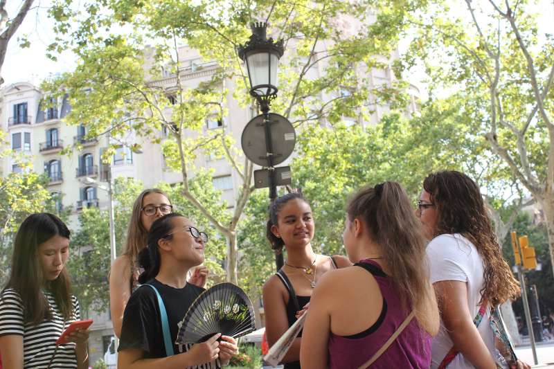 Guided tour on the streets of Barcelona