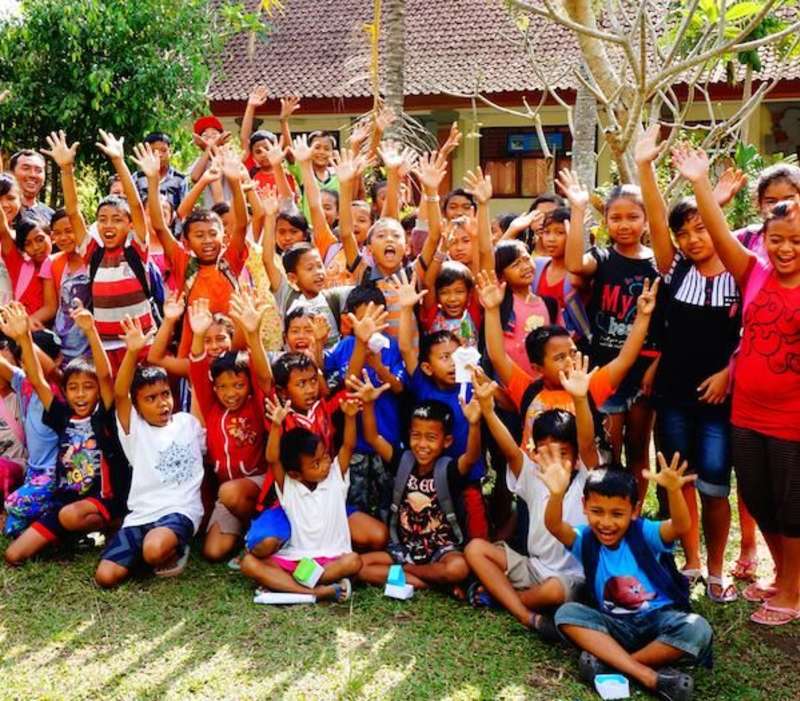 Volunteer in Education