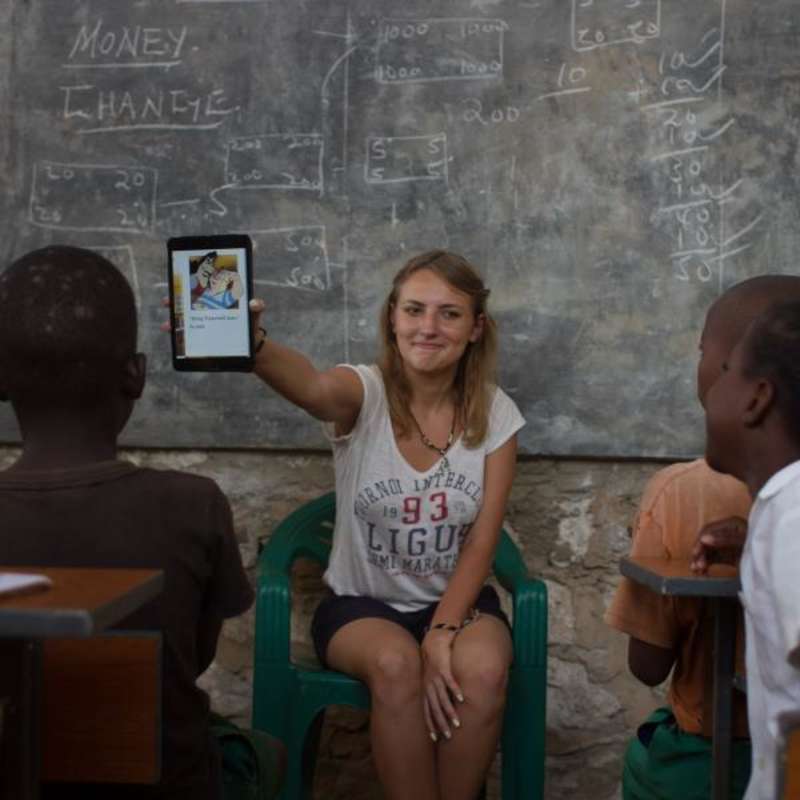 Teaching in Schools in Kenya with Love Volunteers!