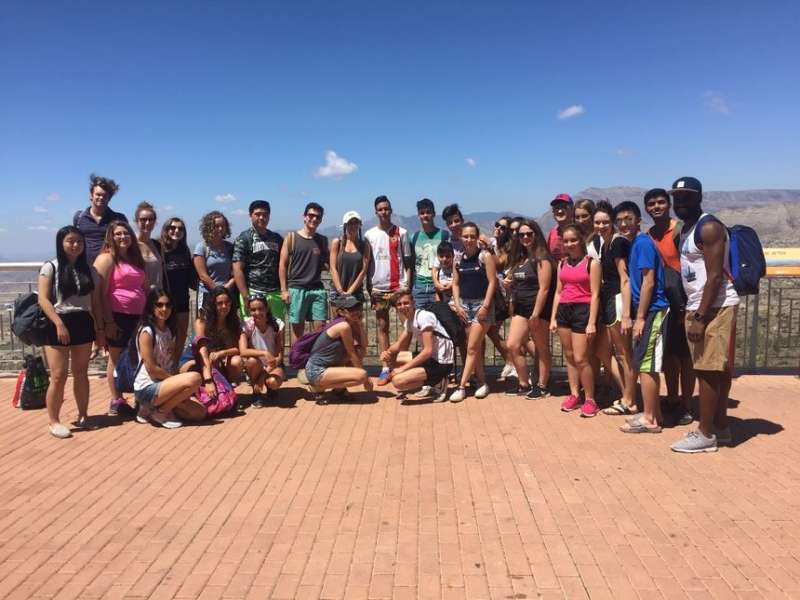 High school group photo in Alicante