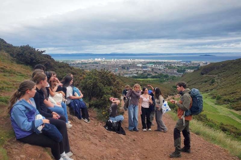 Hike to Arthur's seat in Scotland