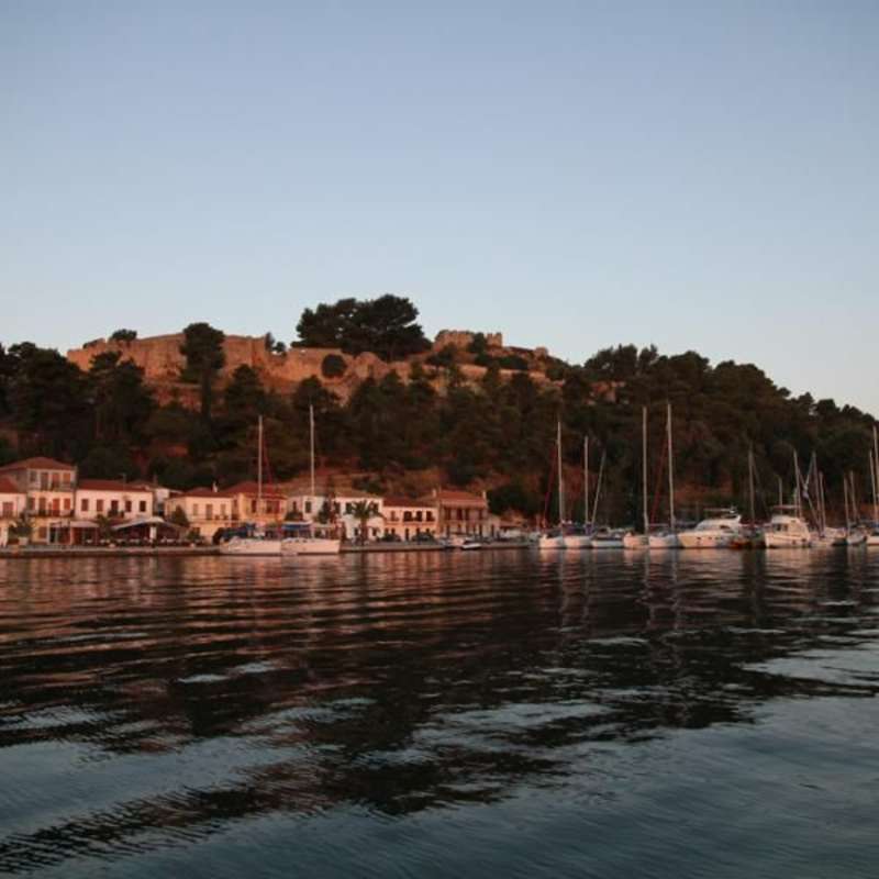 volunteer in greece