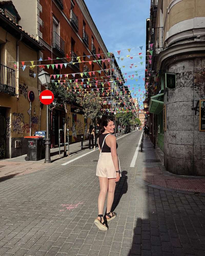 Intern in Madrid