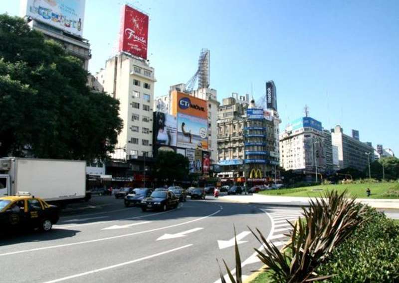 Intern in Buenos Aires