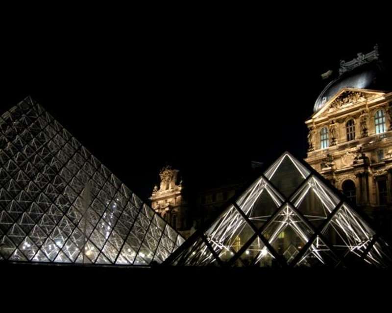 Intern in Paris