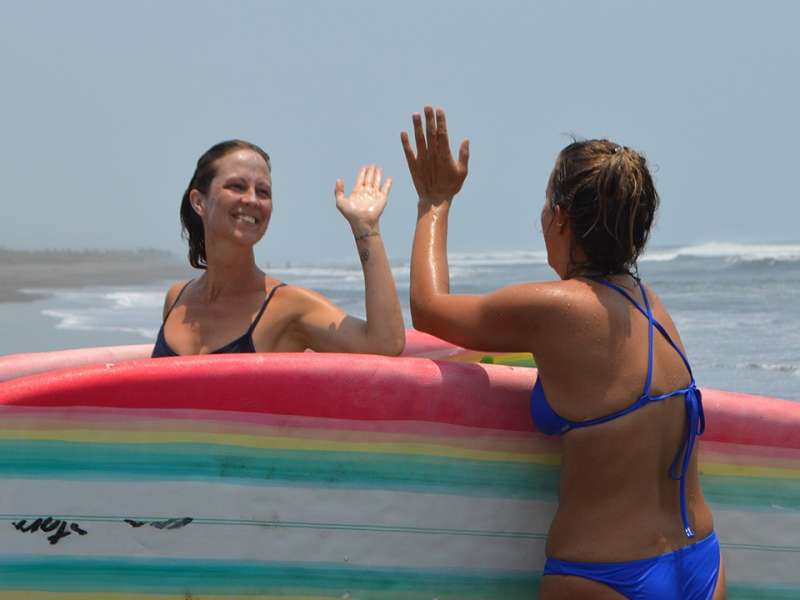 Learn to surf in Guatemala with Maximo Nivel