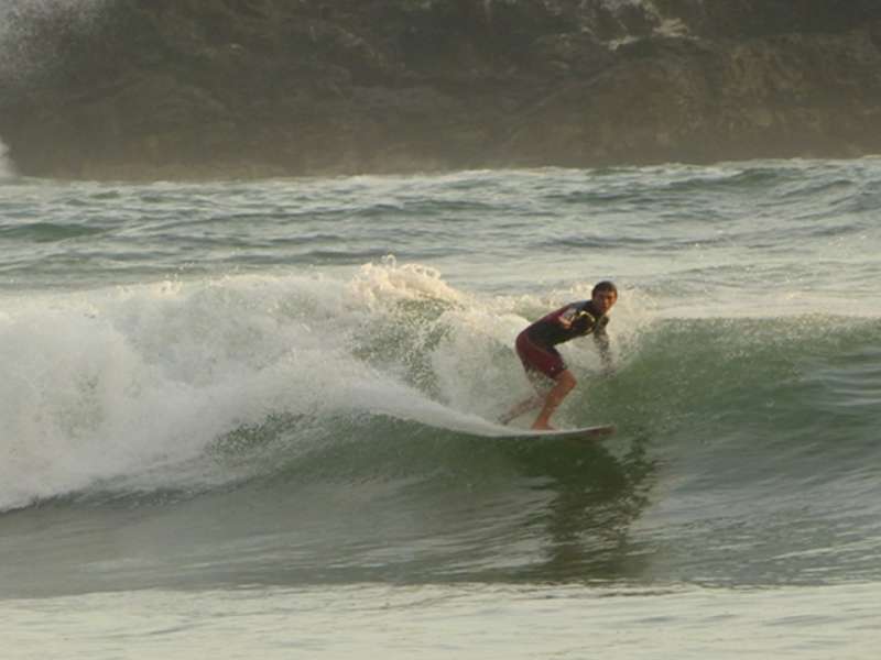 Learn to surf in Peru with Maximo Nivel
