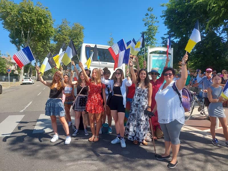 making friends in France