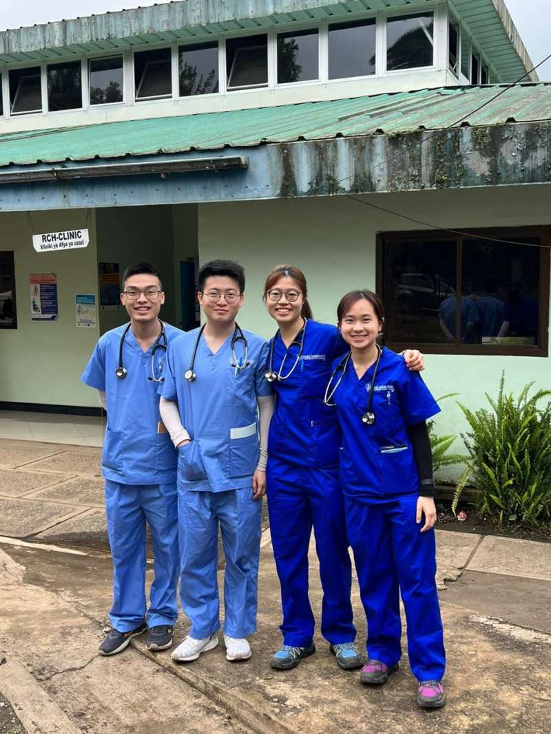 medi trip medical doctors/premed volunteering