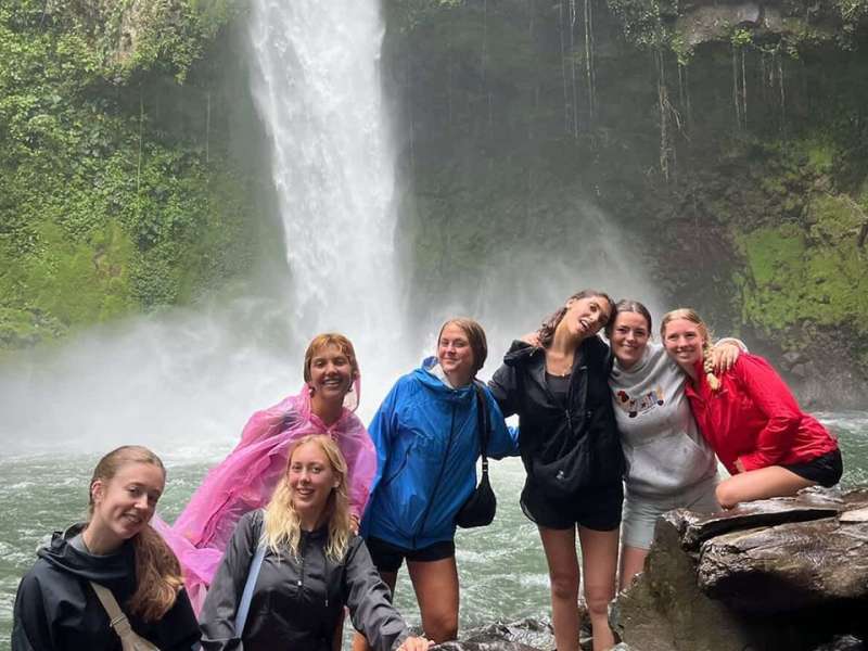 Medical Volunteer Program in Costa Rica with Maximo Nivel