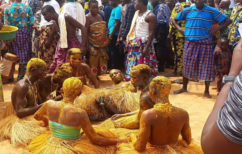 Ouidah-Vodoo-Festival-Dancers
