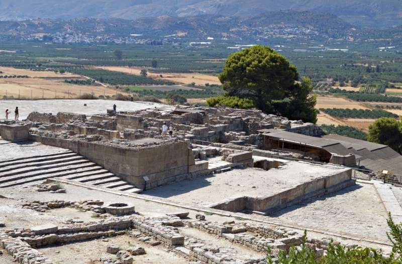 Overlook view of Phiastos