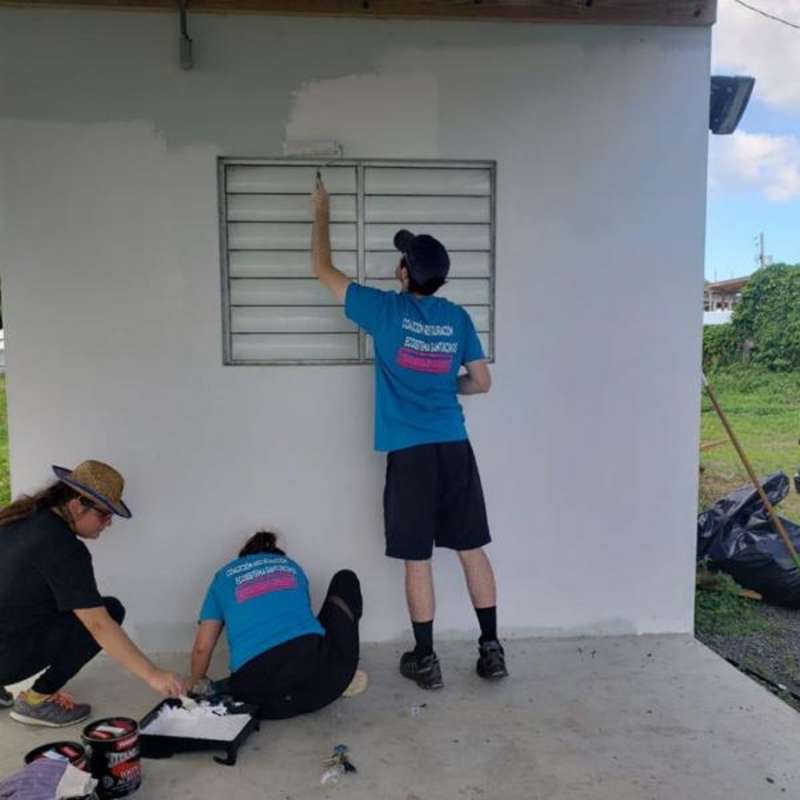 Volunteer in Puerto Rico with IVHQ