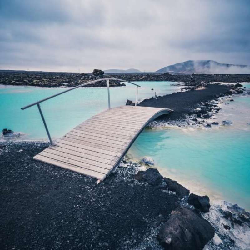 Teen adventure service travel in Iceland