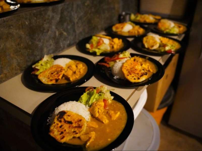 plated-ecuadorian-meals-community-dinner