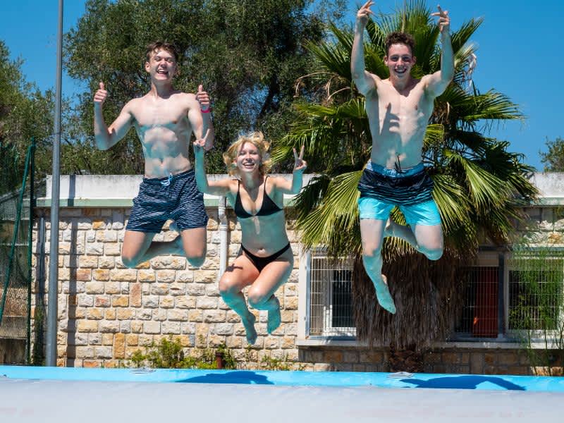 pool-summer-camp-antibes