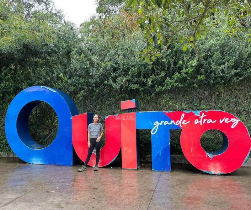quito sign 
