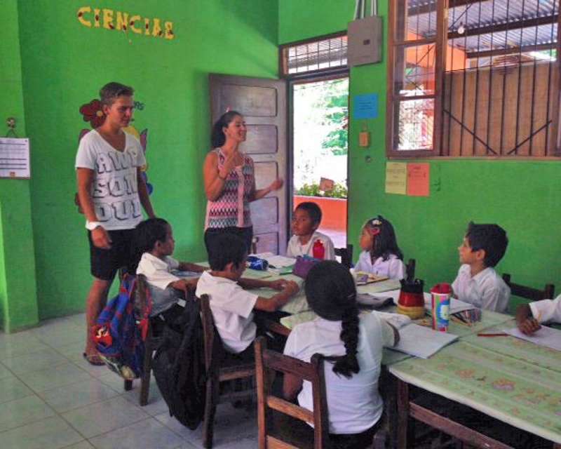 Spanish Immersion & Volunteering/ Service Learning — photo 3