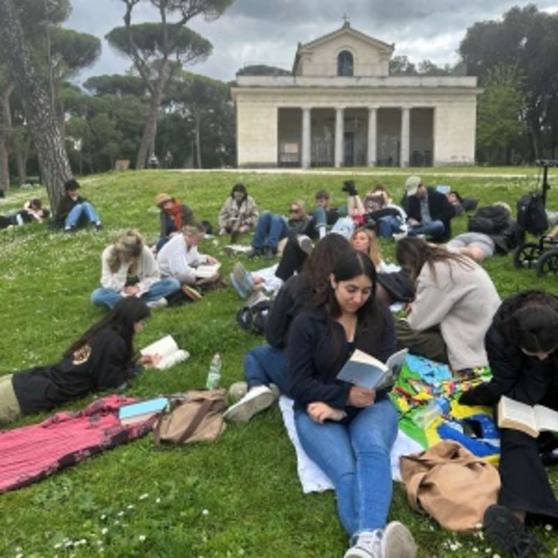 SBCC students on lawn in Park of Villa Borghese Rome
