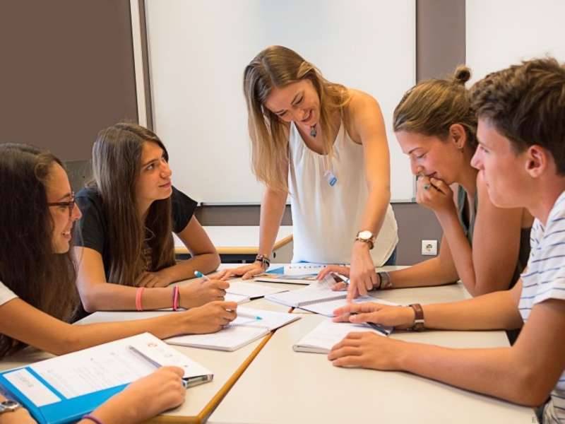 Spanish classes for teenagers in Spain