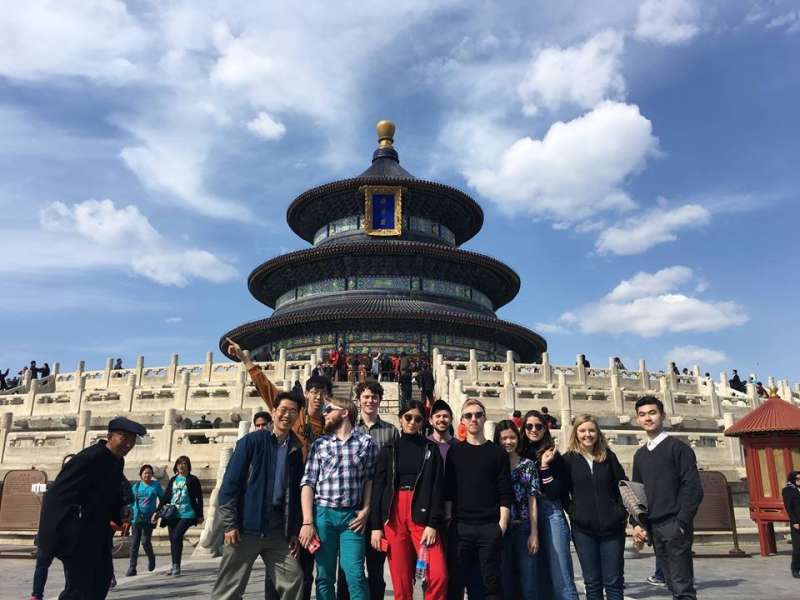 Students at the Temple of Heaven