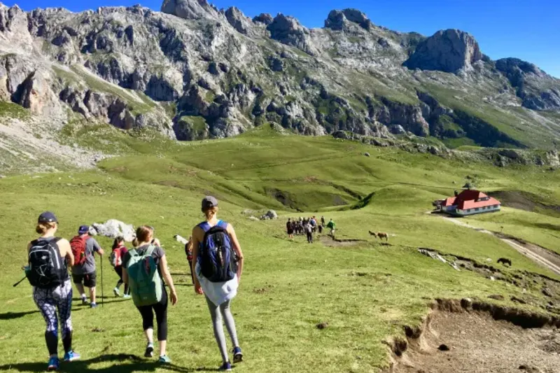 Students hike in moutains