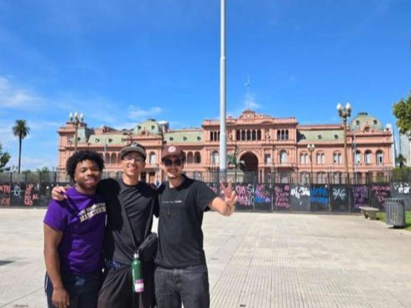 Students in front of Casa Rosada in Buenos Aires, Argentina.