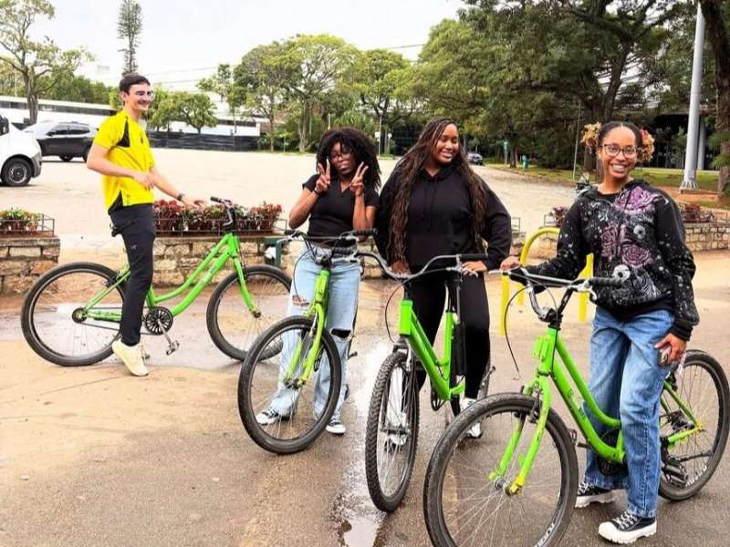 Students riding bikes in Sao Paulo